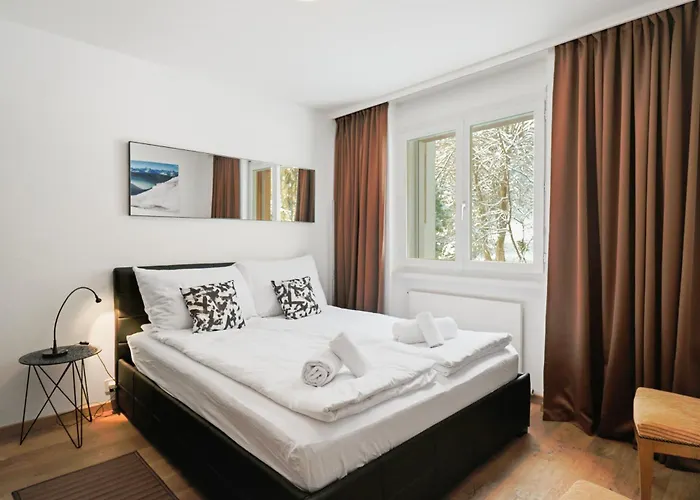 Magnifique Au Centre De *